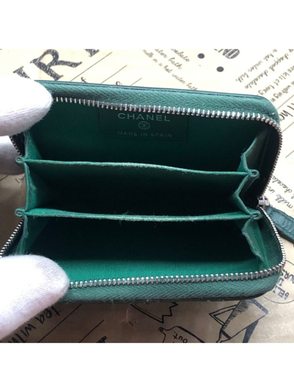 Chanel Coin Case CC Logo Quilted Green Card - Picture 5 of 9